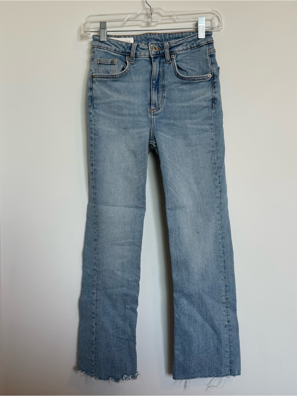 Zara Light Blue Women's Straight-Leg Mid Rise Crop Jeans